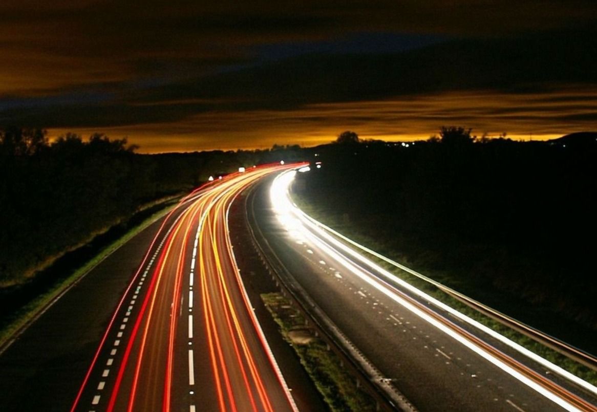 Ikusmira  Servicios Audiovisuales - highway-216090-1920.jpg